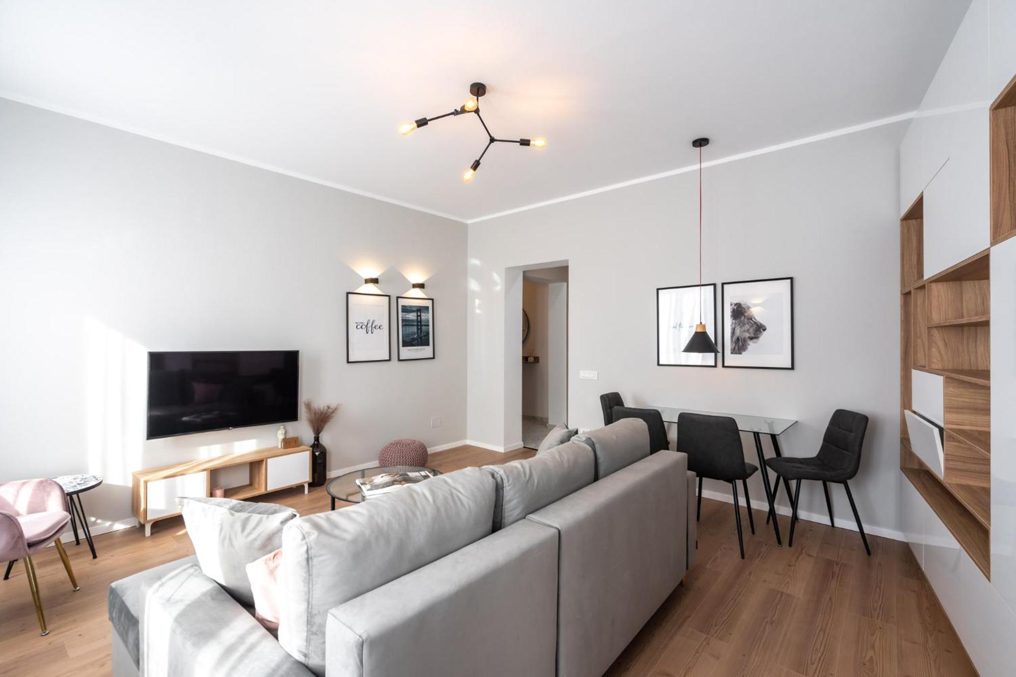 The Loft Luxury Apartments-Near The Park In The City Center 布加勒斯特 外观 照片