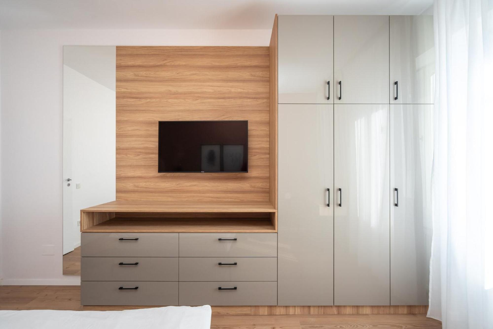 The Loft Luxury Apartments-Near The Park In The City Center 布加勒斯特 外观 照片