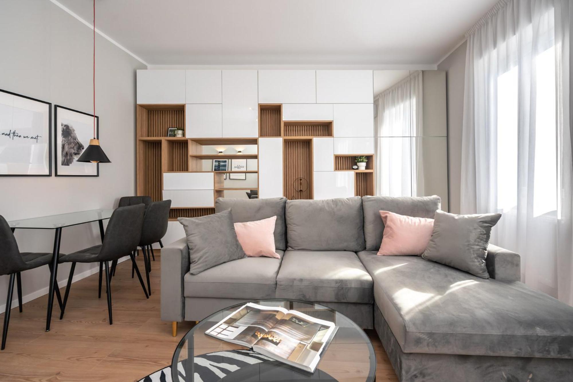 The Loft Luxury Apartments-Near The Park In The City Center 布加勒斯特 外观 照片